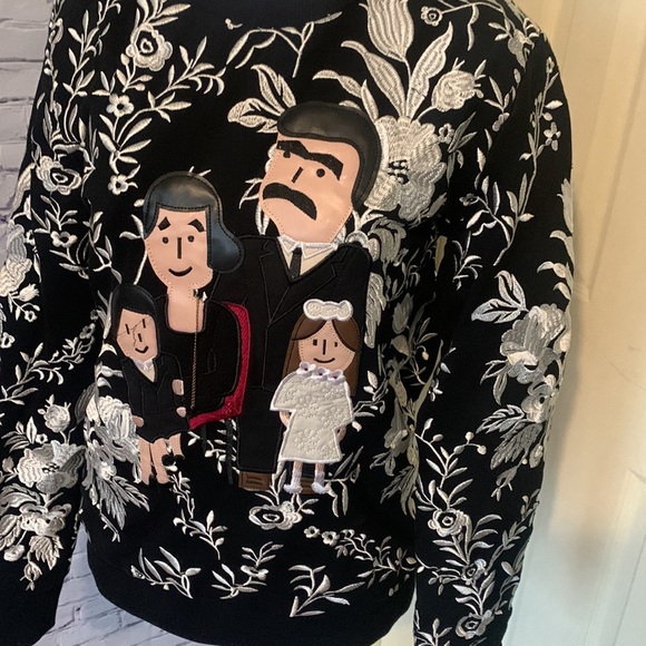 D&G Funeral Family Sweater - Picture 4 of 13